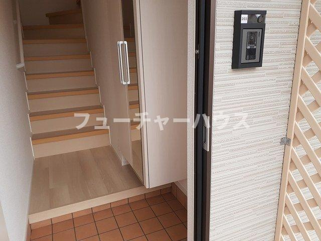 クレメントヒル　Ｃの玄関|明るい玄関です