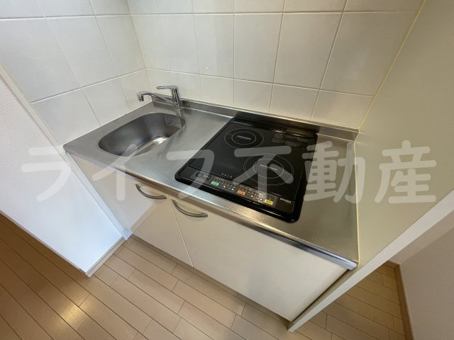 グランシス高井田のキッチン|コンパクトなキッチンで掃除もラクラク