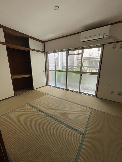 尼崎市久々知２丁目のアパートの和室