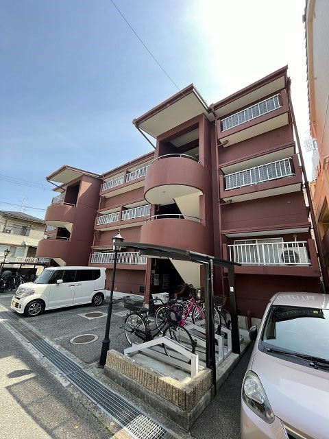 尼崎市久々知２丁目のアパートの外観