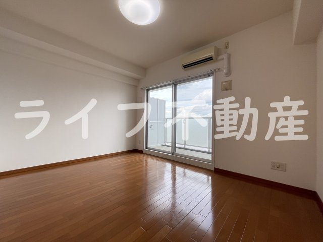 グランシス高井田の居間・リビング|使いやすいリビングです