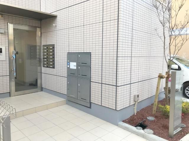 F-BASE EastⅡのエントランス