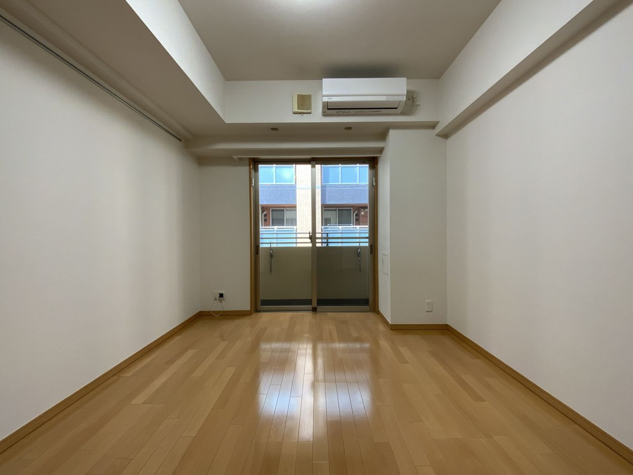 パレステュディオ銀座二丁目の居間・リビング|同タイプ別住戸写真となります。現況と異なる場合がございます。