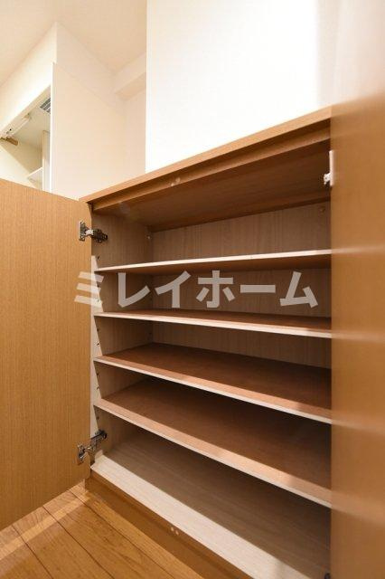 プレール荏原中延の玄関