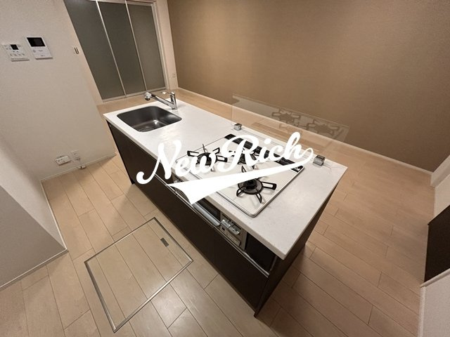 伊勢崎市上諏訪町のアパートのキッチン