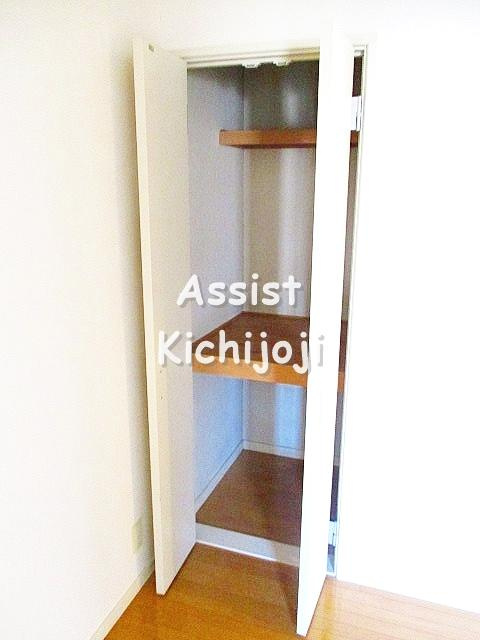 ル・ワゾブル三鷹C棟の収納