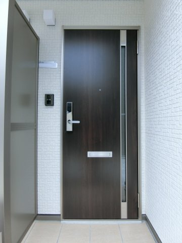 ベルクオーレⅡの玄関