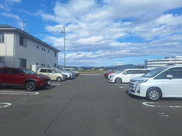 グレースフィールド　Ｂの駐車場