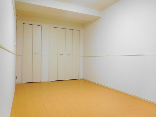セレノスクエアの洋室