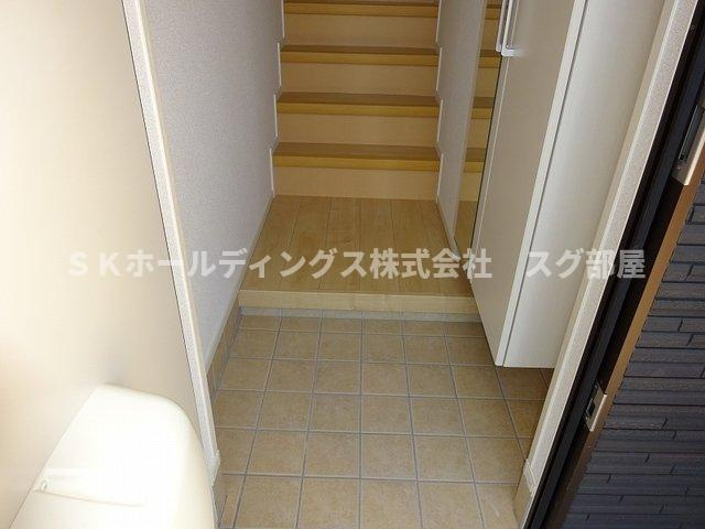 メゾンフランＦの玄関