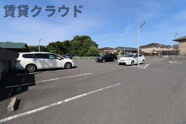 にふてぃはうす89の駐車場|駐車場に車を止められます