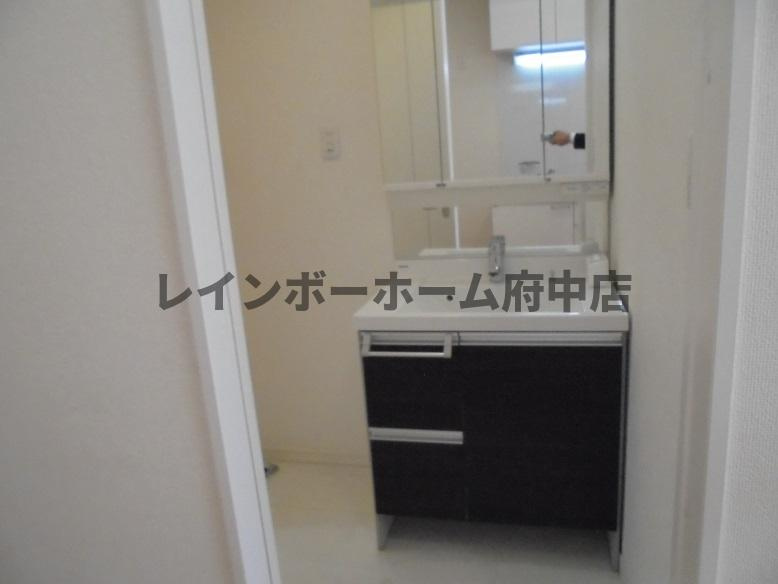 DC　cloverの独立洗面台