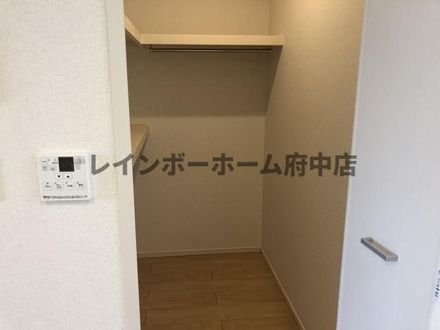 フラワー　ヒルズの収納