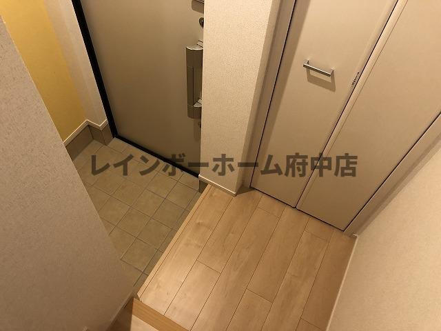 フラワー　ヒルズの玄関