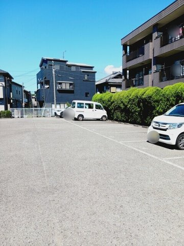 松風壱番館の駐車場