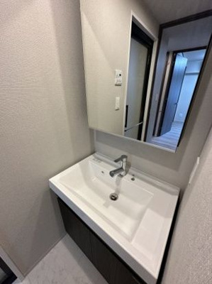 【独立洗面台】 | コンシェリア目黒本町　ＴＨＥ　ＲＥＳＩＤＥＮＣＥ