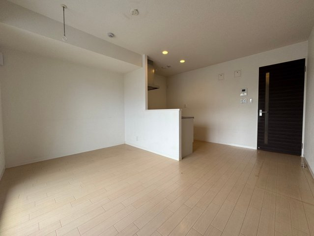 川崎市麻生区上麻生５丁目の賃貸マンションの居間・リビング