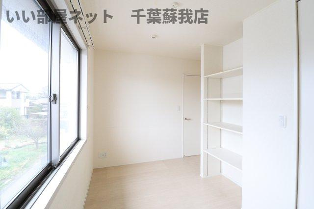 エルメゾン・エイザA棟の寝室|落ち着いて過ごせるお部屋なので、寝室にいかがでしょうか