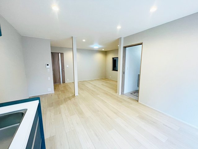 深草大亀谷万帖敷町の居間・リビング