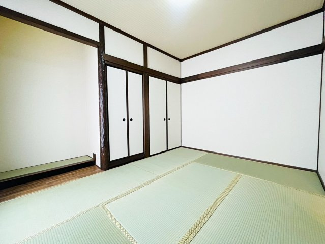 深草大亀谷万帖敷町の和室