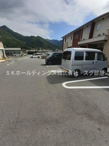 デスパシオの駐車場