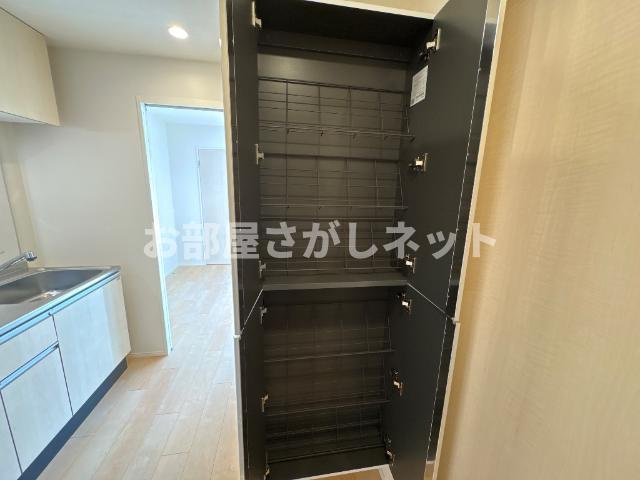 サンガーデン西早稲田【おとり物件なし】#学生・社会人にオススメ！初期費用分割払いOK！の収納|下駄箱