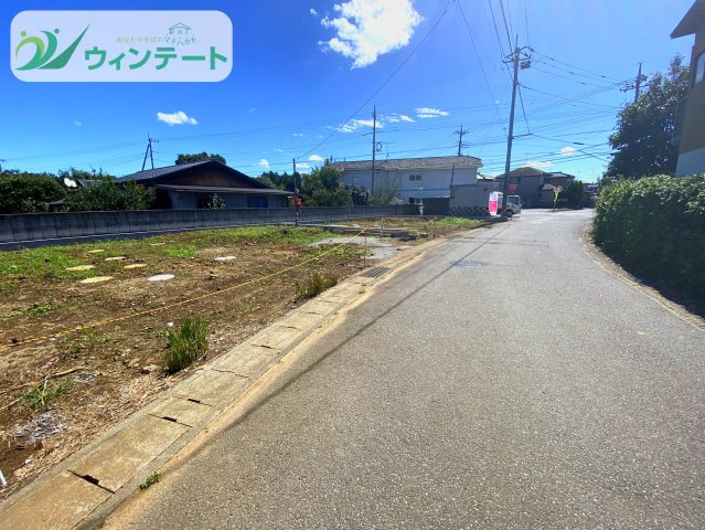 土浦市板谷第11　新築戸建の前面道路含む現地写真|前面道路は交通量が少なく子供の通学にも安心の道路です♪ぜひ現地でご体感ください！