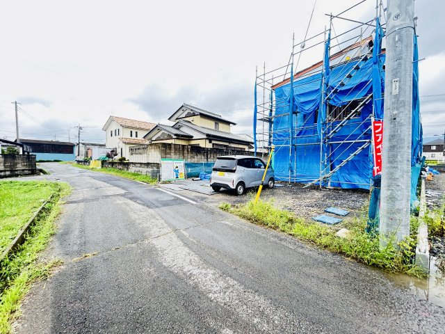 新築　渋川市半田　4号棟の前面道路含む現地写真|現地写真　東側接道幅員約4.2ｍ