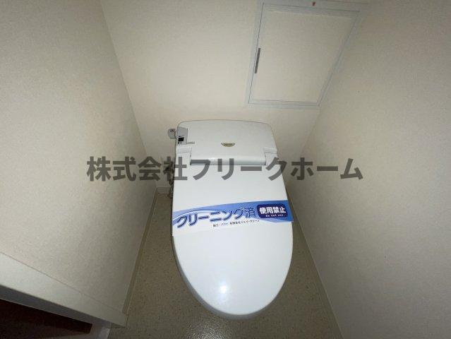 三鷹市下連雀３丁目の賃貸マンションのトイレ