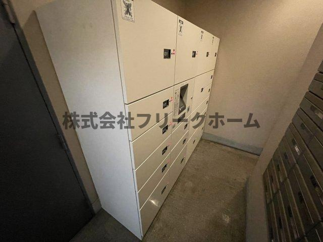 三鷹市下連雀３丁目の賃貸マンション