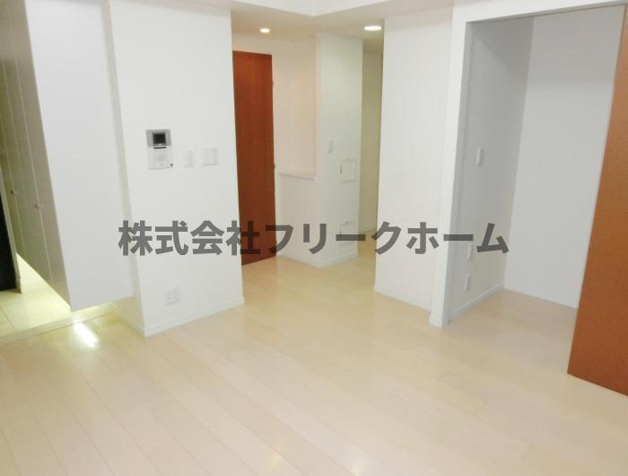 三鷹市下連雀３丁目の賃貸マンションの内装