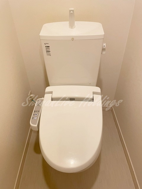 鎌倉市台２丁目のアパートのトイレ|清潔感のあるトイレです
