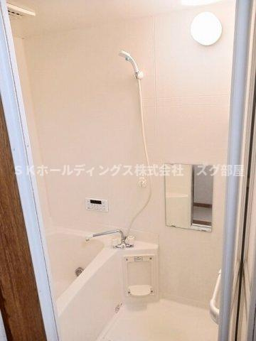 メゾン・フォレストＢ棟の浴室
