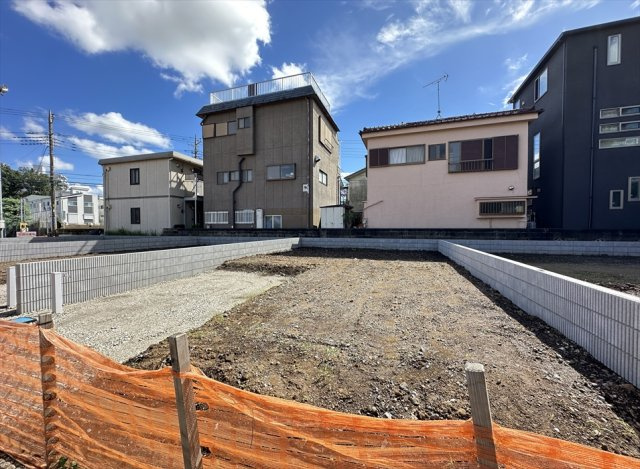 【土地図】 | 朝霞市泉水2丁目　建築条件付売地　全5区画　(志木本店) | 4区画／
全5区画の分譲地内。4ｍ道路に面しているので車の出し入れもスムーズです。