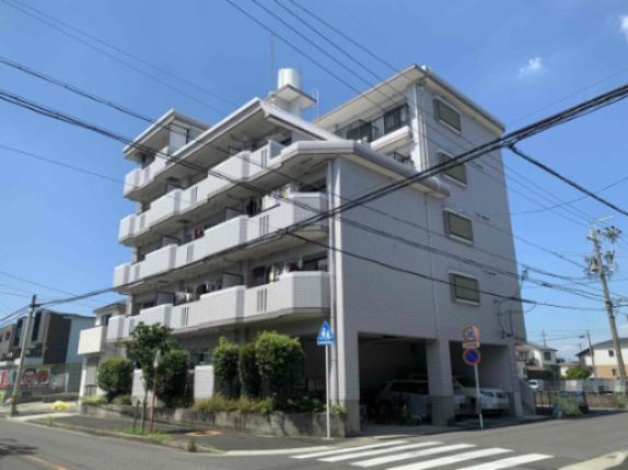 赤坪小菅ビルの外観|安心の鉄筋コンクリート造ですよ☆☆