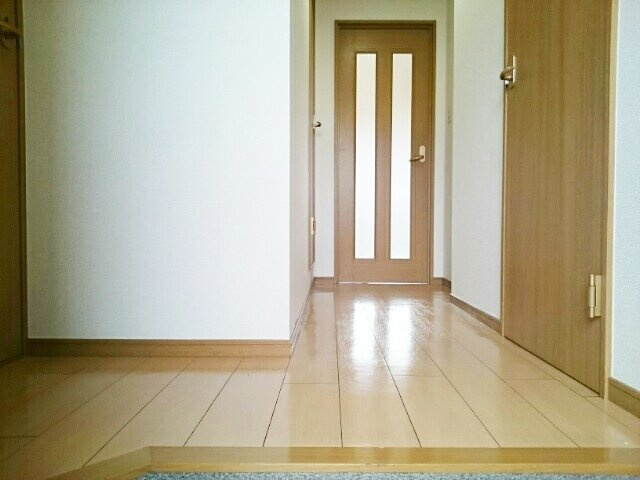 セルフィ・Ｔの玄関