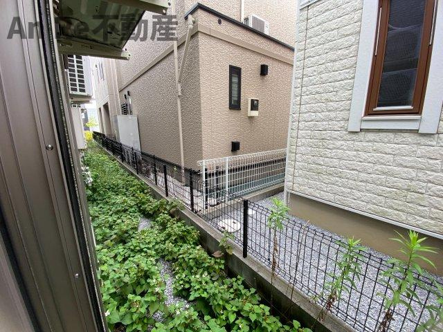 プルマス戸塚安行の庭