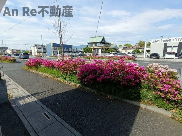 プルマス戸塚安行の周辺