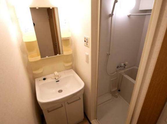 調布市国領町２丁目の賃貸マンションの洗面所