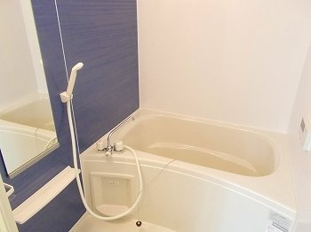 ラフレシールあぼしＥの浴室