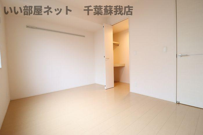 ステアヒルズⅠの洋室|明るい洋室です
