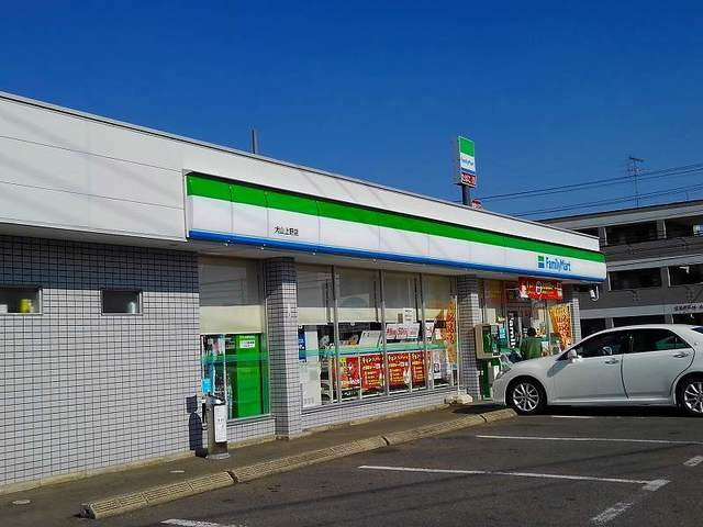 ラフレシールの周辺|ファミリーマート　犬山上野店まで160m