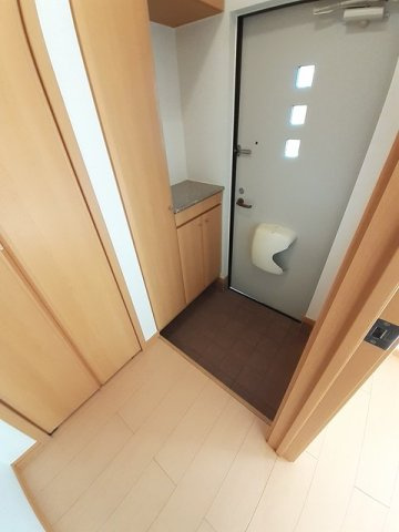 リープライツ元山　Ｃの玄関