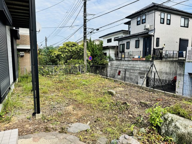 八王子市　片倉町　中古戸建ての庭|～ガーデニングなども楽しめる広い庭付き～