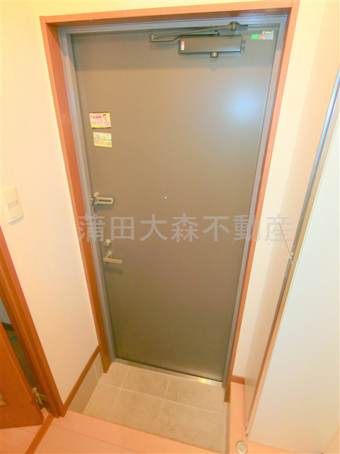 Haginaka(ハギナカ壱番館の玄関