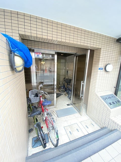 シティガーデン武庫之郷のエントランス|落ち着いたエントランスです