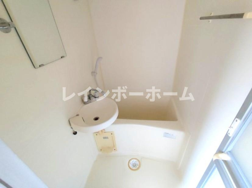 セナリオフラット新小岩の浴室