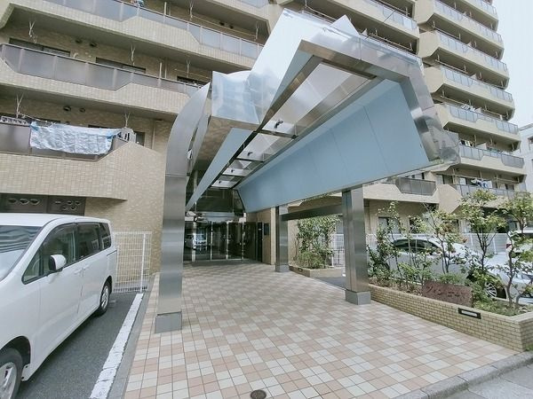 ツイン・コートのエントランス