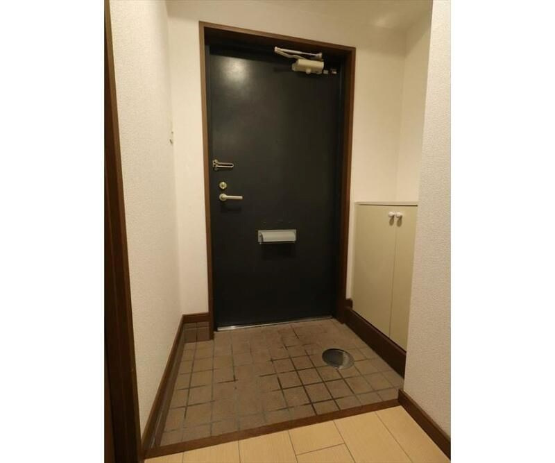サンセールハヤシの玄関