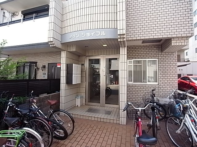 メゾンジョイフルのエントランス